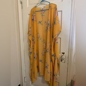Yellow floral sleeved shawl